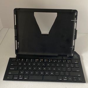 LOGITECH FOLD UP BLUETOOTH TABLET KEYBOARD & STAND APPLE IPAD 2 Y-R0026 Foldup